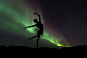 Ballerina Northern Lights  - Full Drill Diamond Painting - Specially ordered for you. Delivery is approximately 4 - 6 weeks.
